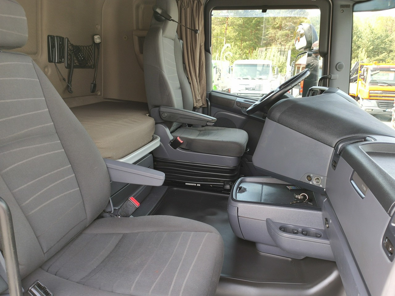 Tractor unit Scania R 450 Topline E6 4x2 Retarder Klima Postojowa !!!: picture 32 Tractor unit Scania R 450 Topline E6 4x2 Retarder Klima Postojowa !!!: picture 32