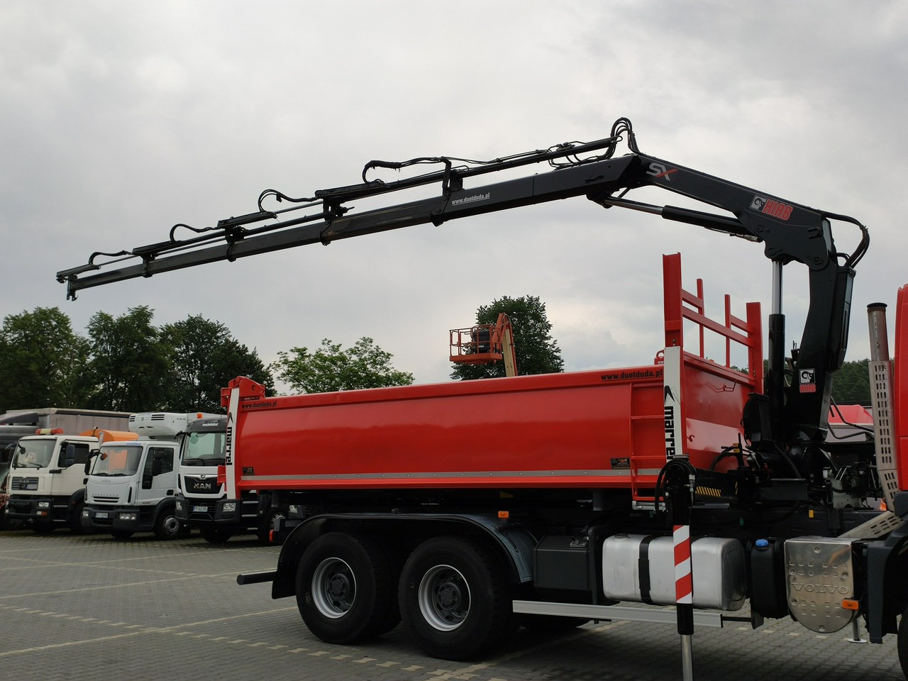 Volvo FMX 410 6x4 13L HDS Radiowy Hydroburta - Tipper, Crane truck: picture 5 Volvo FMX 410 6x4 13L HDS Radiowy Hydroburta - Tipper, Crane truck: picture 5