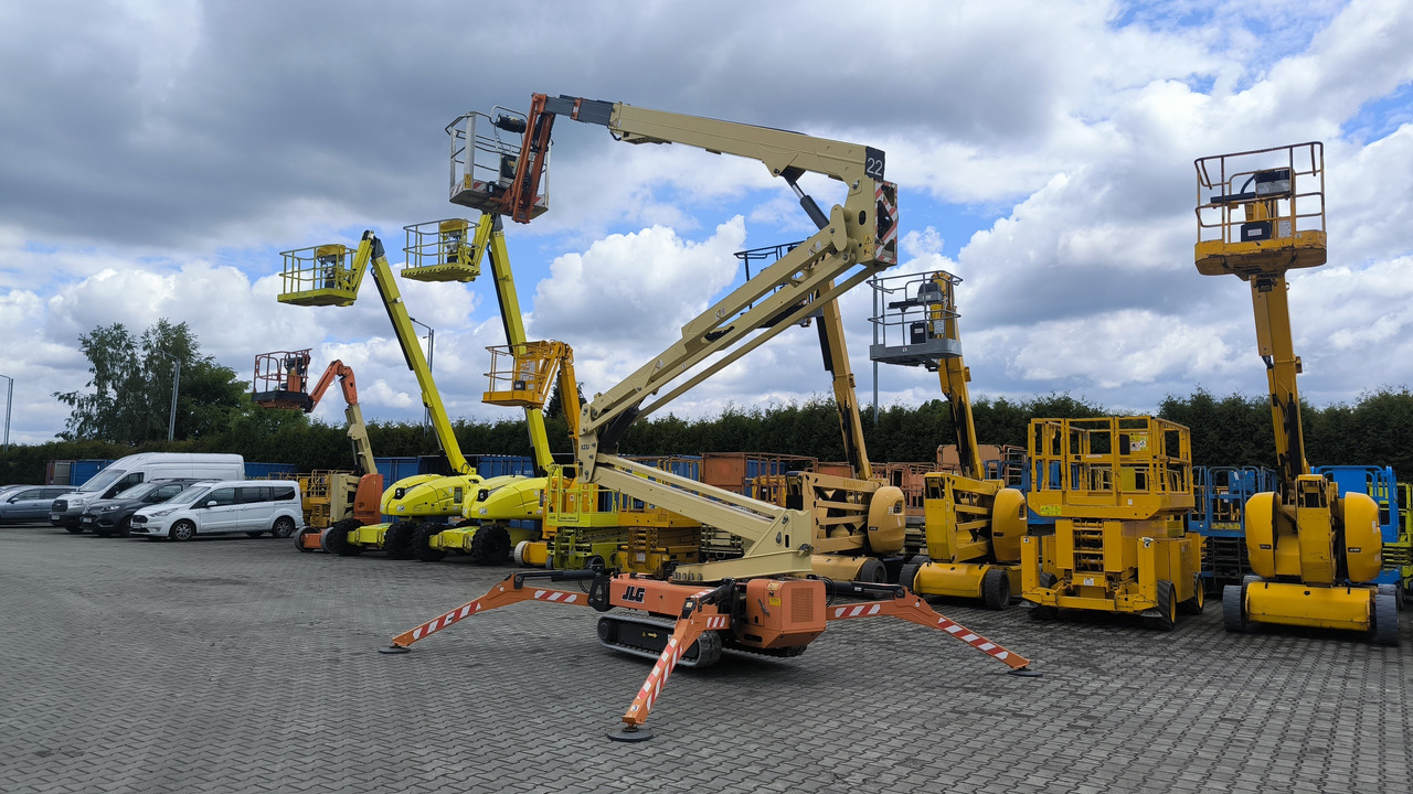 Articulated boom lift JLG X23J: picture 17