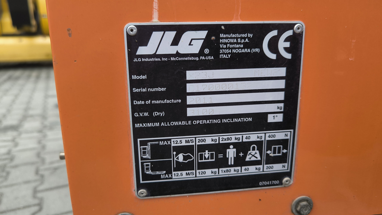 Articulated boom lift JLG X23J: picture 14