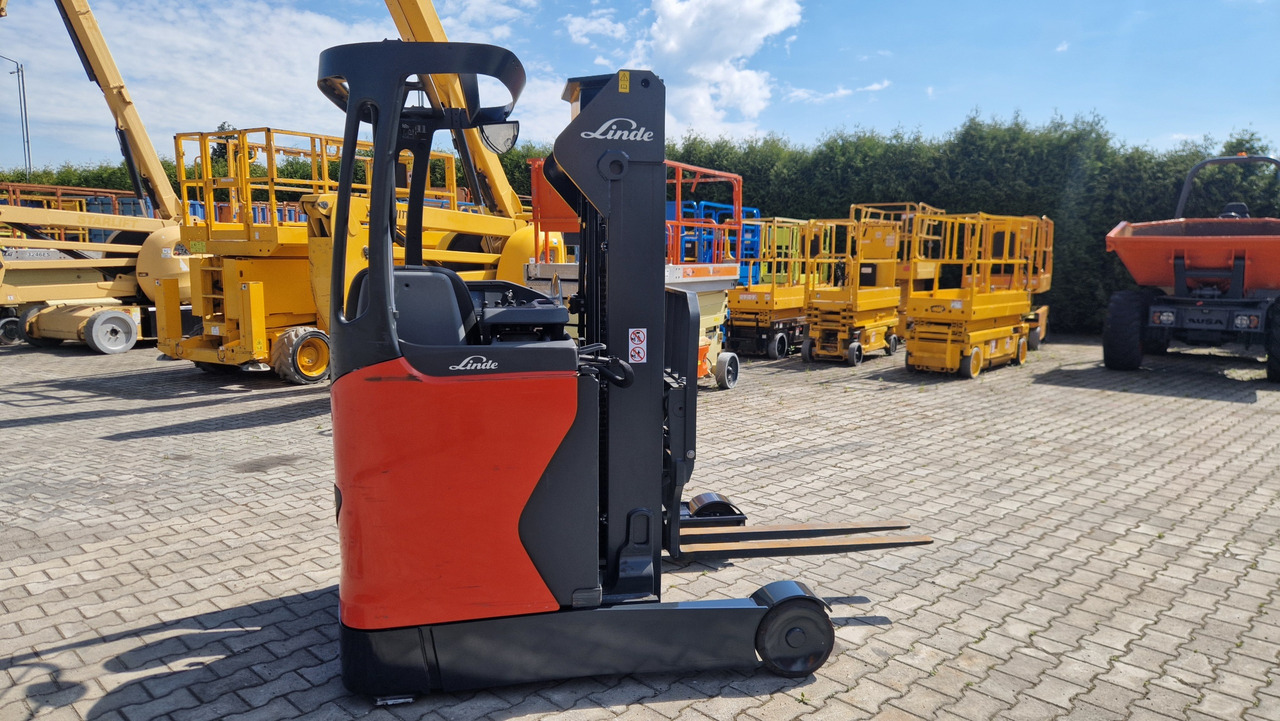 LINDE R 14 - 01 - Side loader: picture 4 LINDE R 14 - 01 - Side loader: picture 4