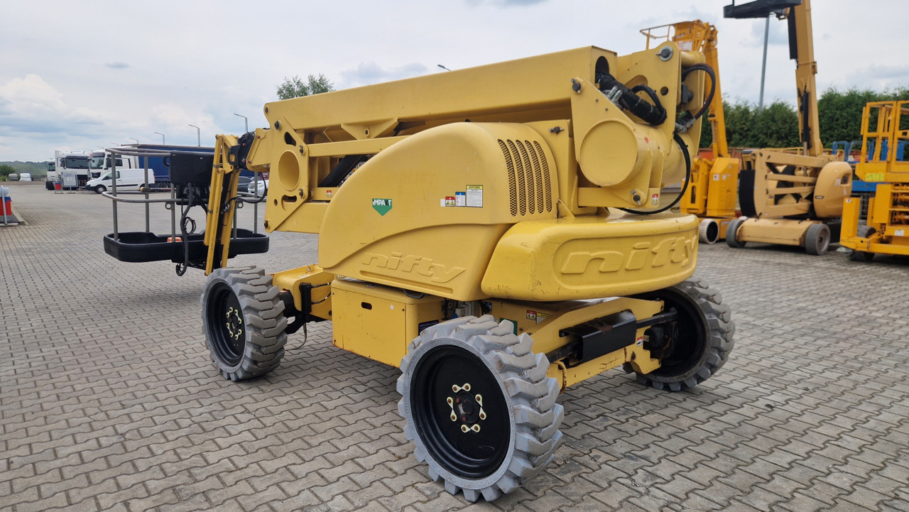 NIFTY HR 21 HYBRID - Articulated boom lift: picture 3 NIFTY HR 21 HYBRID - Articulated boom lift: picture 3