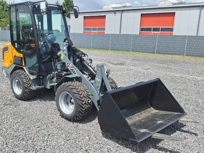 Giant G 2700 E X-Tra Elektro / electric - Skid steer loader: picture 3 Giant G 2700 E X-Tra Elektro / electric - Skid steer loader: picture 3