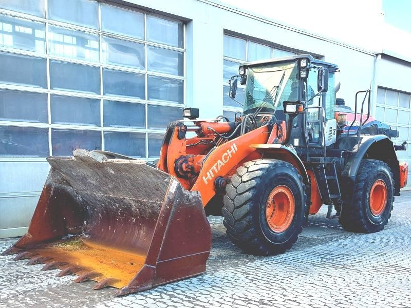 Hitachi ZW 250-6 - Wheel loader: picture 2 Hitachi ZW 250-6 - Wheel loader: picture 2