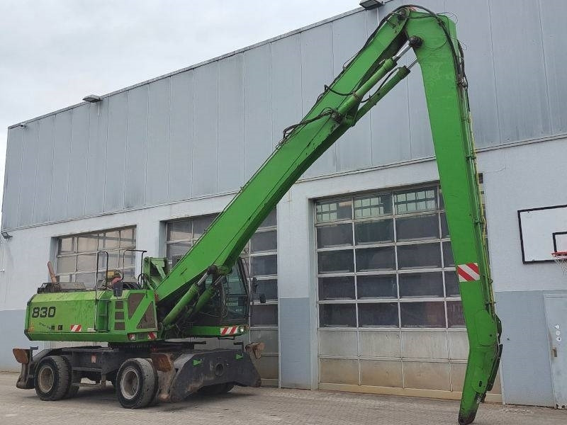 Sennebogen 830 - Material handler: picture 4 Sennebogen 830 - Material handler: picture 4