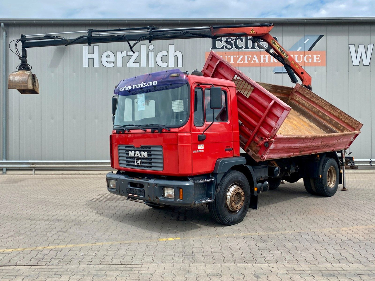 MAN 18.285 MC | Palfinger PK 9501*Blatt*2x AHK+Oel - Tipper, Crane truck: picture 1 MAN 18.285 MC | Palfinger PK 9501*Blatt*2x AHK+Oel - Tipper, Crane truck: picture 1