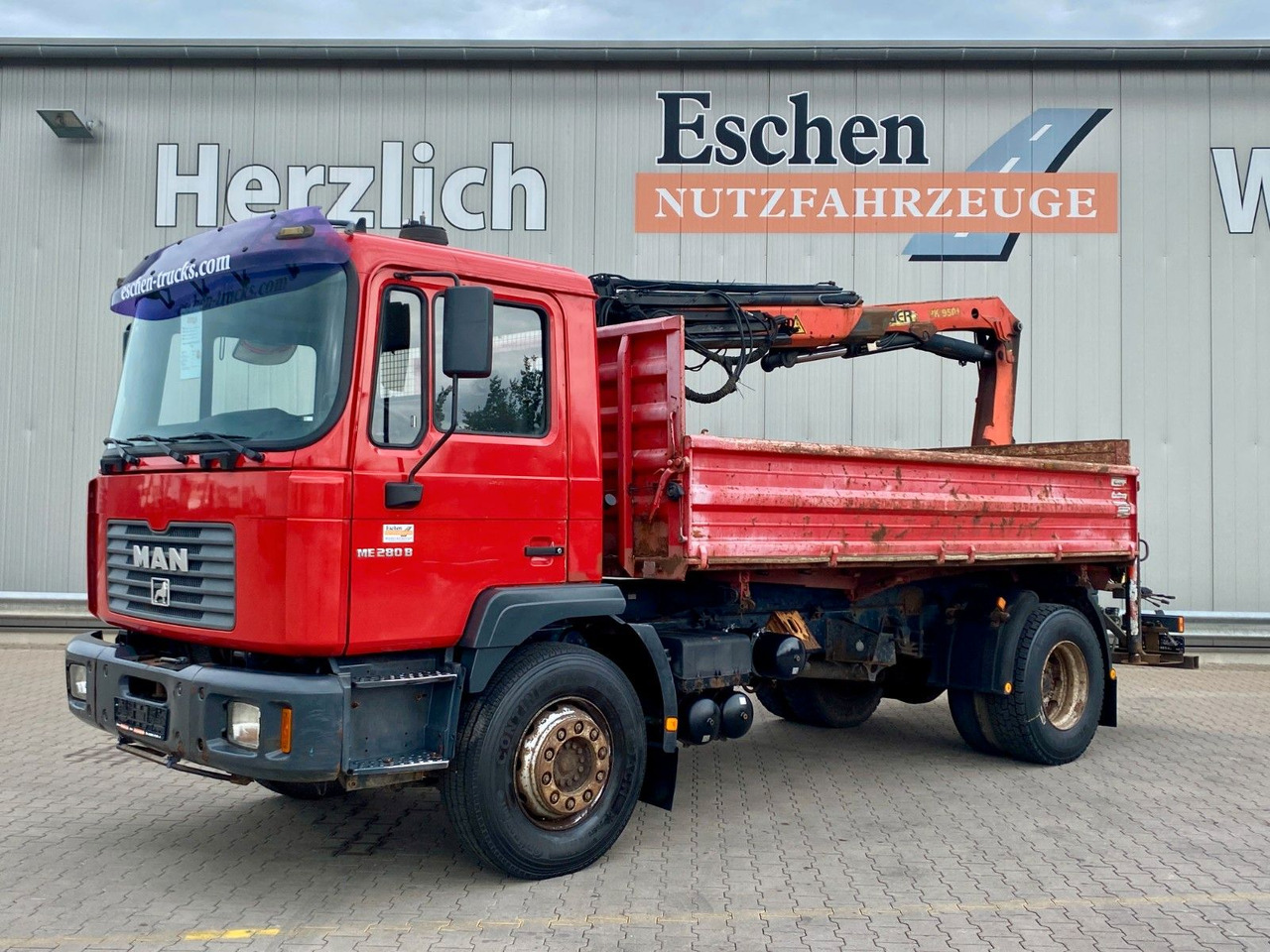 MAN 18.285 MC | Palfinger PK 9501*Blatt*2x AHK+Oel - Tipper, Crane truck: picture 2 MAN 18.285 MC | Palfinger PK 9501*Blatt*2x AHK+Oel - Tipper, Crane truck: picture 2