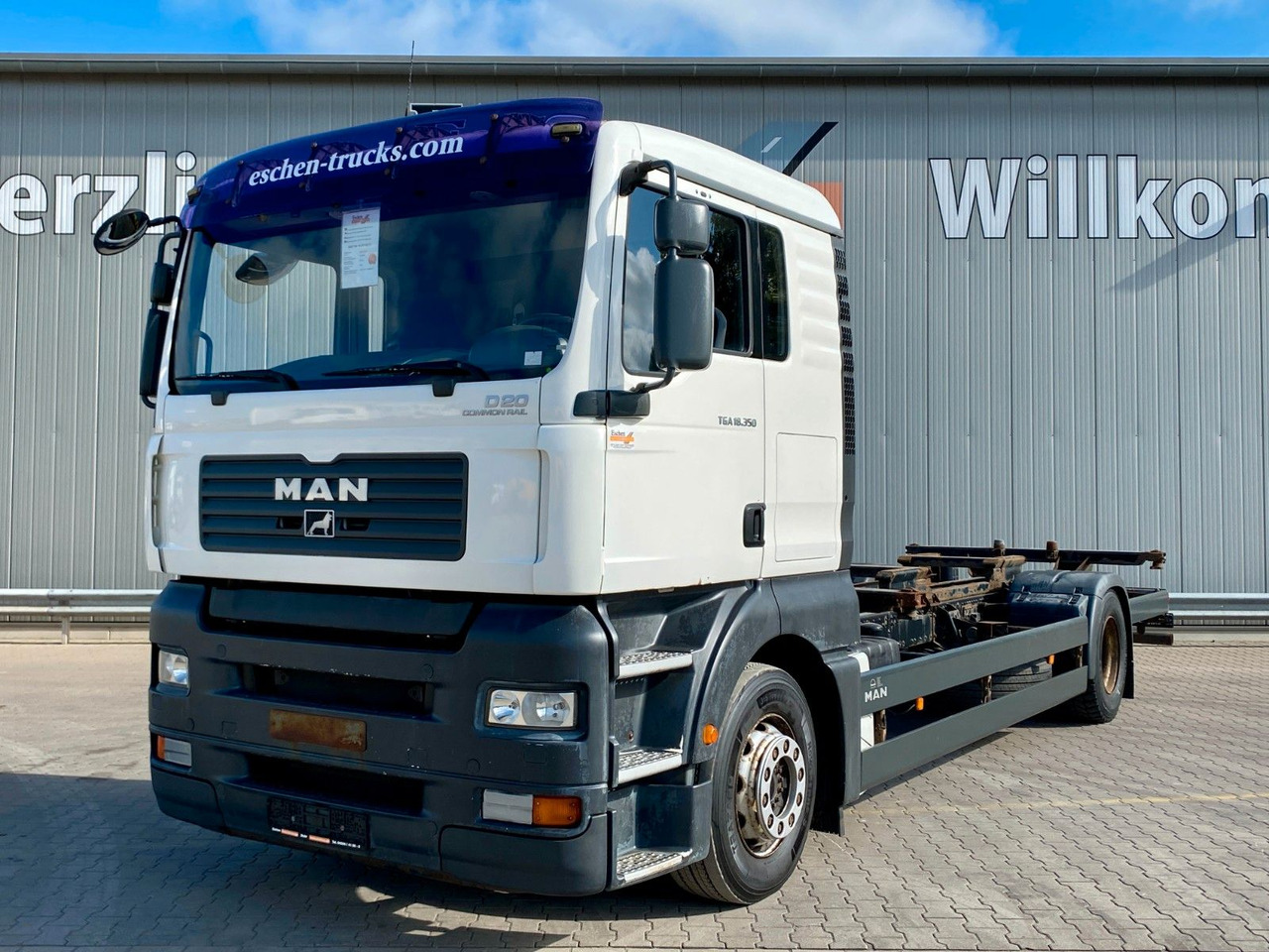 MAN TGA 18.350 LL Fahrschule*Driving school*5 Sitze MAN TGA 18.350 LL Fahrschule*Driving school*5 Sitze - Dropside/ Flatbed truck: picture 1 MAN TGA 18.350 LL Fahrschule*Driving school*5 Sitze MAN TGA 18.350 LL Fahrschule*Driving school*5 Sitze - Dropside/ Flatbed truck: picture 1