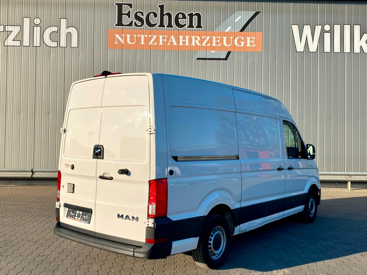 MAN TGE 3.140 | Seitentür*3x Sitze*Navi*Kamera*AC - Panel van: picture 5 MAN TGE 3.140 | Seitentür*3x Sitze*Navi*Kamera*AC - Panel van: picture 5