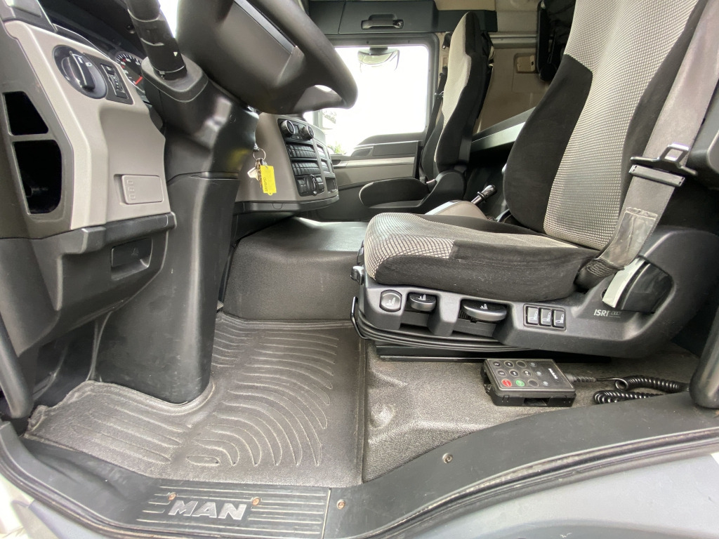 MAN TGL 12.250 4x2 BL - Curtain side truck: picture 4 MAN TGL 12.250 4x2 BL - Curtain side truck: picture 4