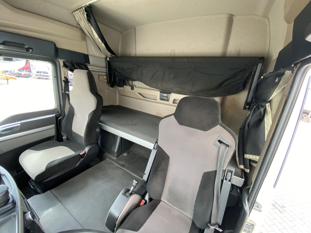 MAN TGL 12.250 4x2 BL - Curtain side truck: picture 5 MAN TGL 12.250 4x2 BL - Curtain side truck: picture 5