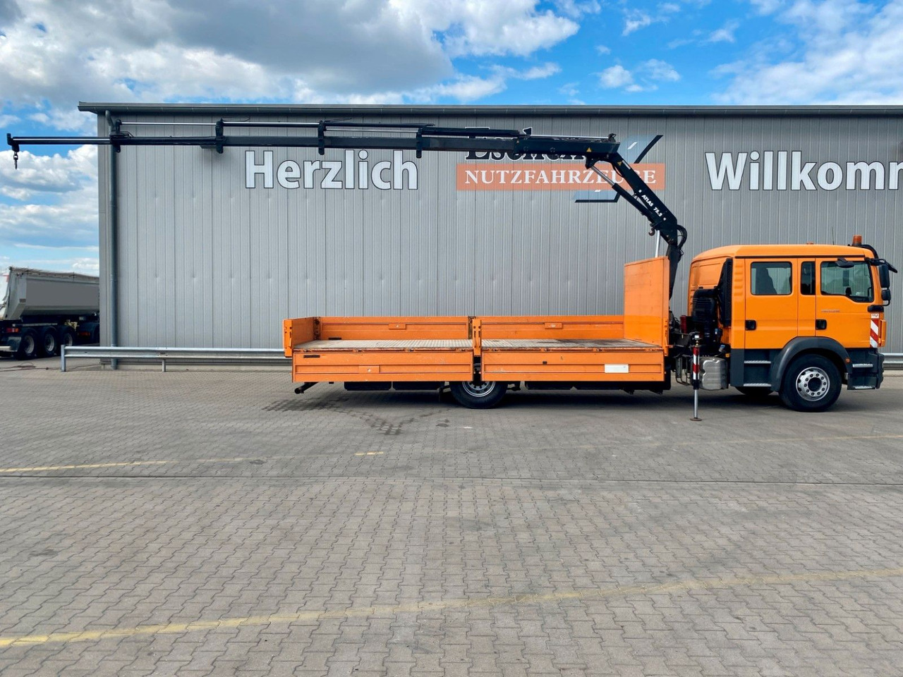 MAN TGM 15.290 DOKA|Atlas AK 75,2*Funk*4x Sitze*Navi - Dropside/ Flatbed truck, Crane truck: picture 2 MAN TGM 15.290 DOKA|Atlas AK 75,2*Funk*4x Sitze*Navi - Dropside/ Flatbed truck, Crane truck: picture 2