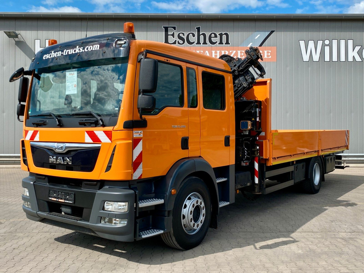 MAN TGM 15.290 DOKA|Atlas AK 75,2*Funk*4x Sitze*Navi - Dropside/ Flatbed truck, Crane truck: picture 1 MAN TGM 15.290 DOKA|Atlas AK 75,2*Funk*4x Sitze*Navi - Dropside/ Flatbed truck, Crane truck: picture 1