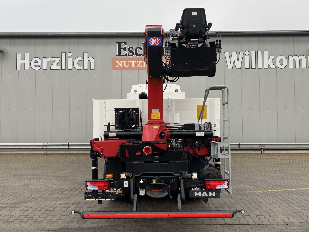 MAN TGX 26.500 6x2-4 LL / HMF 2110 L-MC Kran - Dropside/ Flatbed truck, Crane truck: picture 4 MAN TGX 26.500 6x2-4 LL / HMF 2110 L-MC Kran - Dropside/ Flatbed truck, Crane truck: picture 4