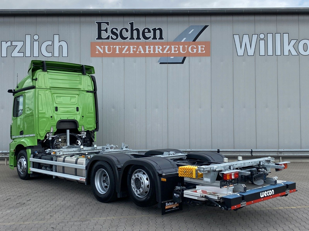 Mercedes-Benz Actros MP5 2542| OHNE EZ*BÄR LBW 2,00to. faltbar - Container transporter/ Swap body truck: picture 3 Mercedes-Benz Actros MP5 2542| OHNE EZ*BÄR LBW 2,00to. faltbar - Container transporter/ Swap body truck: picture 3