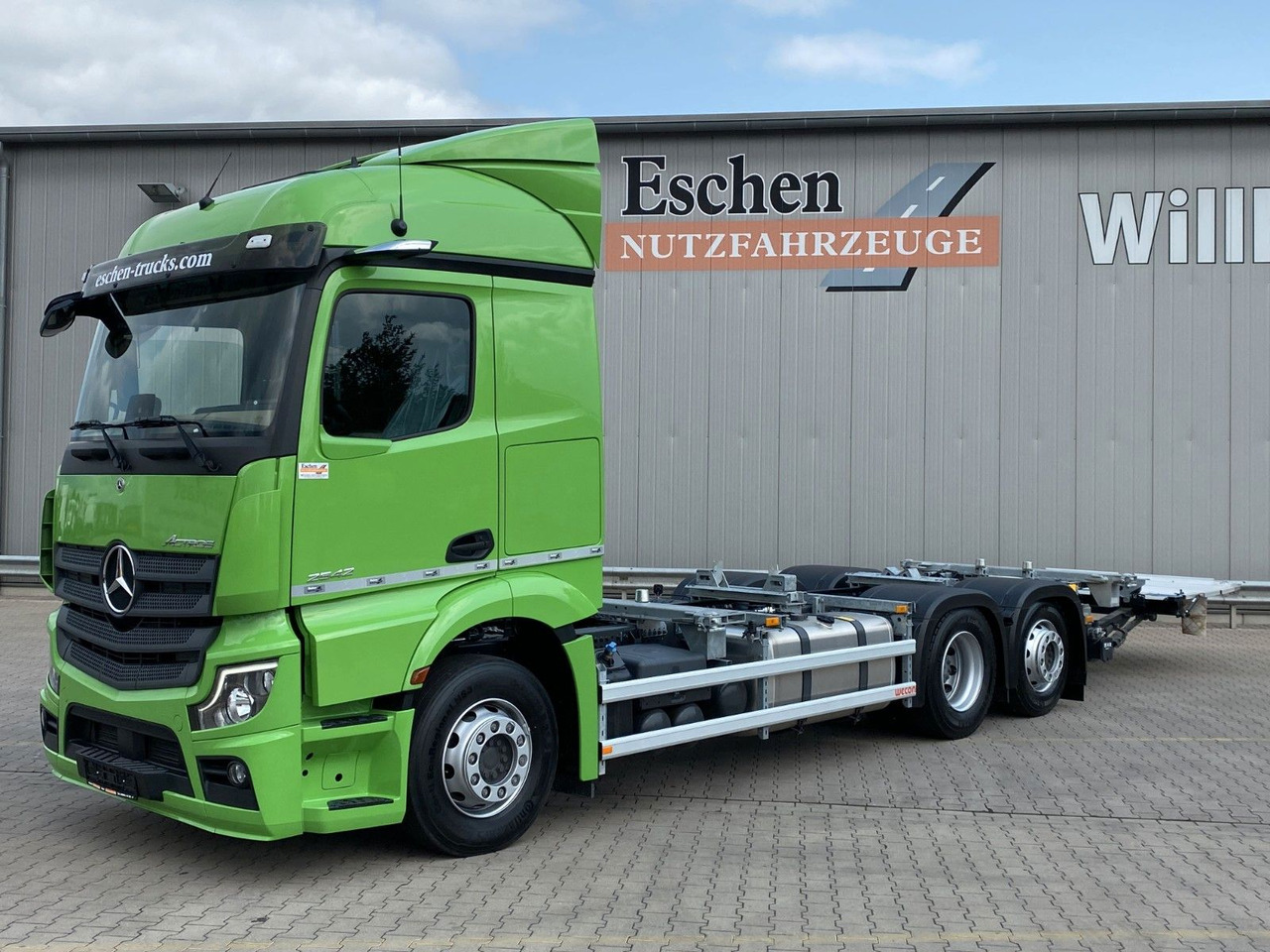 Mercedes-Benz Actros MP5 2542| OHNE EZ*BÄR LBW 2,00to. faltbar - Container transporter/ Swap body truck: picture 1 Mercedes-Benz Actros MP5 2542| OHNE EZ*BÄR LBW 2,00to. faltbar - Container transporter/ Swap body truck: picture 1