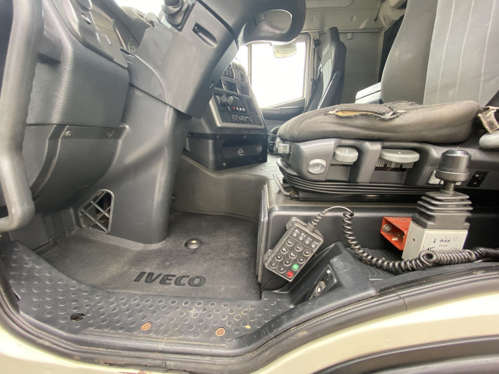 Leasing of Iveco AS 440 S 46 T/P Iveco AS 440 S 46 T/P: picture 10