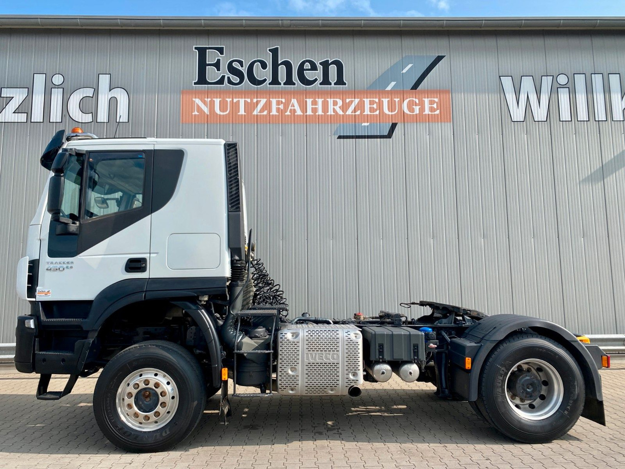 Iveco AT 400/450 4x4 | Trakker*Retarder*Hydraulik*ALU - Tractor unit: picture 2 Iveco AT 400/450 4x4 | Trakker*Retarder*Hydraulik*ALU - Tractor unit: picture 2