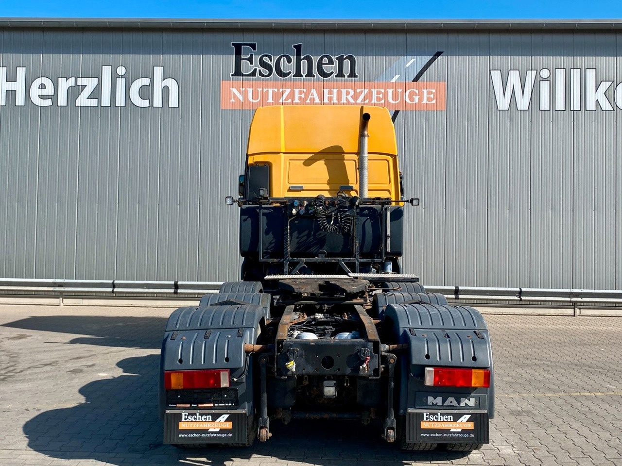 MAN TGA 41.530 8x4/4 BLS | XXL*Wandler*Hydraulik*AC - Tractor unit: picture 4 MAN TGA 41.530 8x4/4 BLS | XXL*Wandler*Hydraulik*AC - Tractor unit: picture 4