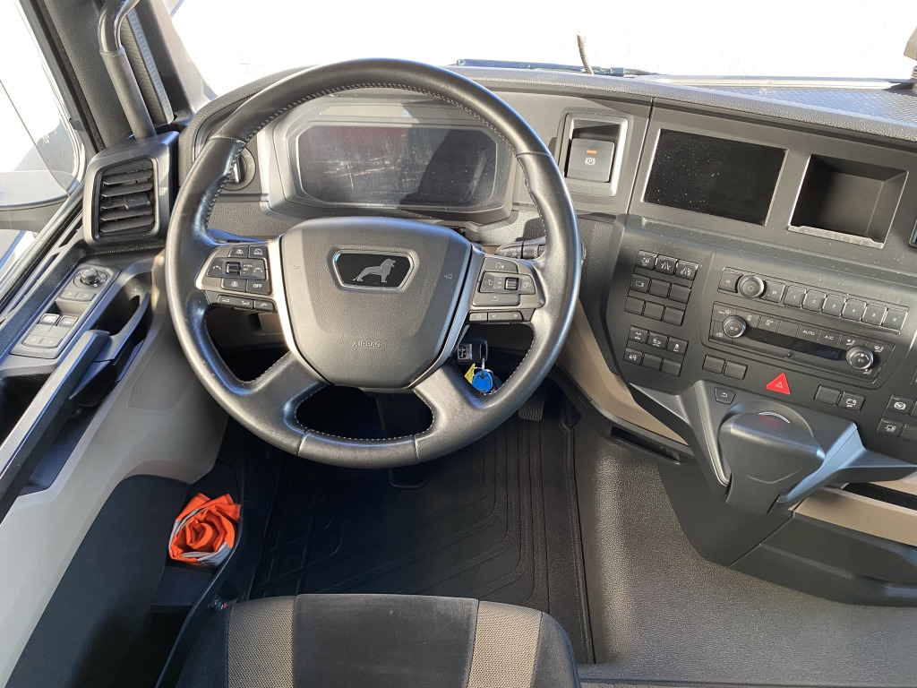 Tractor unit MAN TGX 18.510 4x2 BL: picture 16