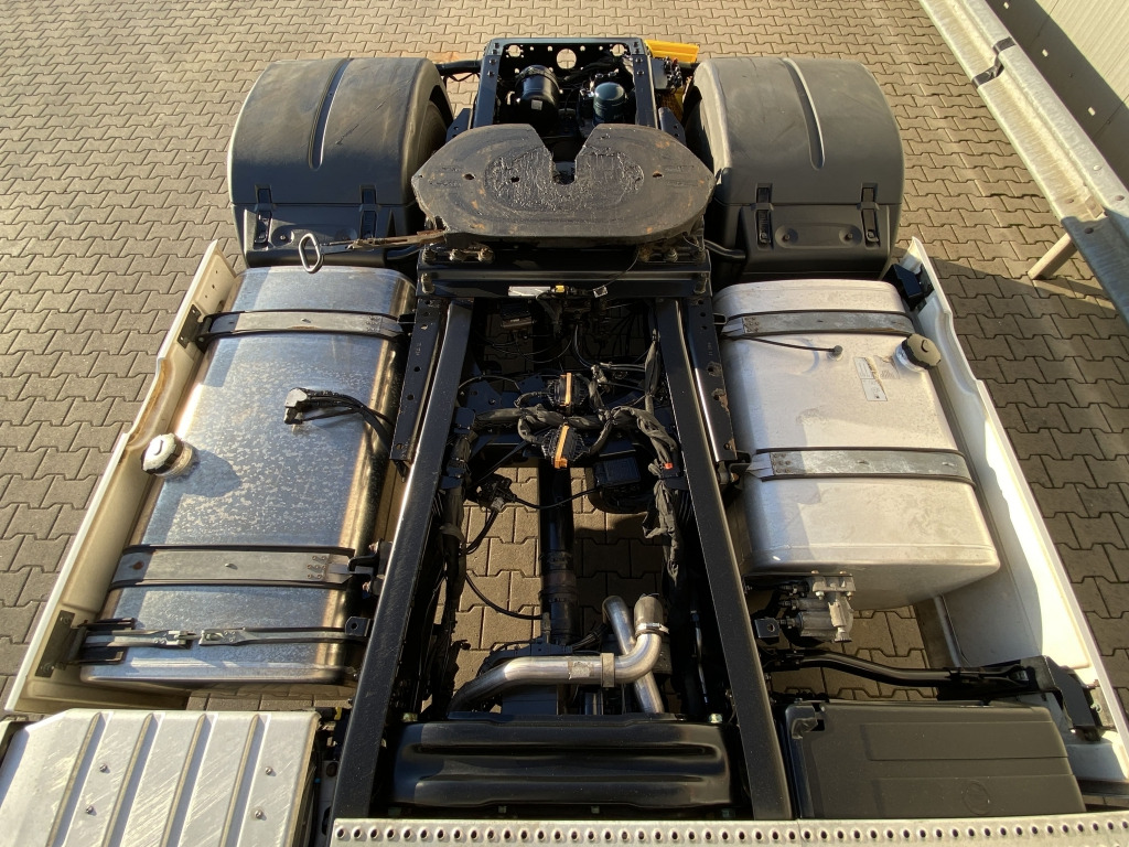 Tractor unit MAN TGX 18.510 4x2 BL: picture 9