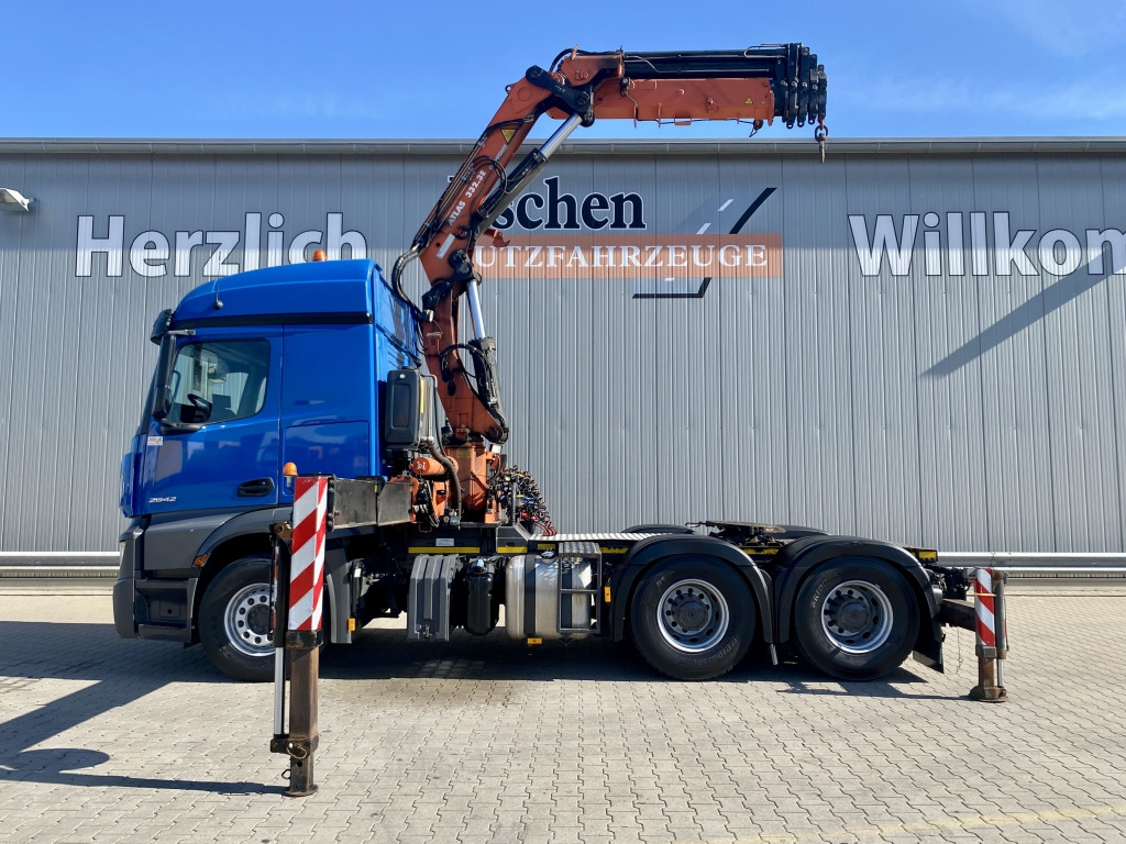 Mercedes-Benz 2642 LS 6x4 / Atlas 332.3 E-AS Faltkran - Tractor unit: picture 3 Mercedes-Benz 2642 LS 6x4 / Atlas 332.3 E-AS Faltkran - Tractor unit: picture 3