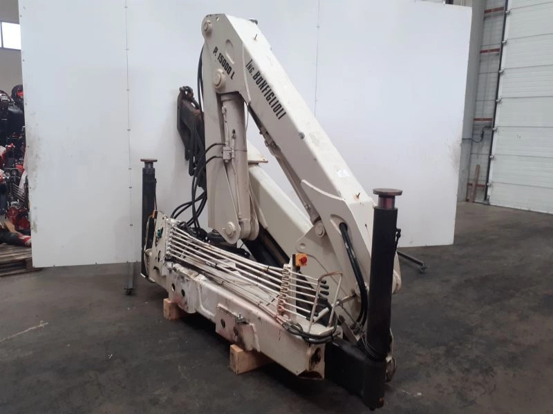 Grúa Bonfiglioli P15000L - Truck mounted crane for Truck: picture 3 Grúa Bonfiglioli P15000L - Truck mounted crane for Truck: picture 3
