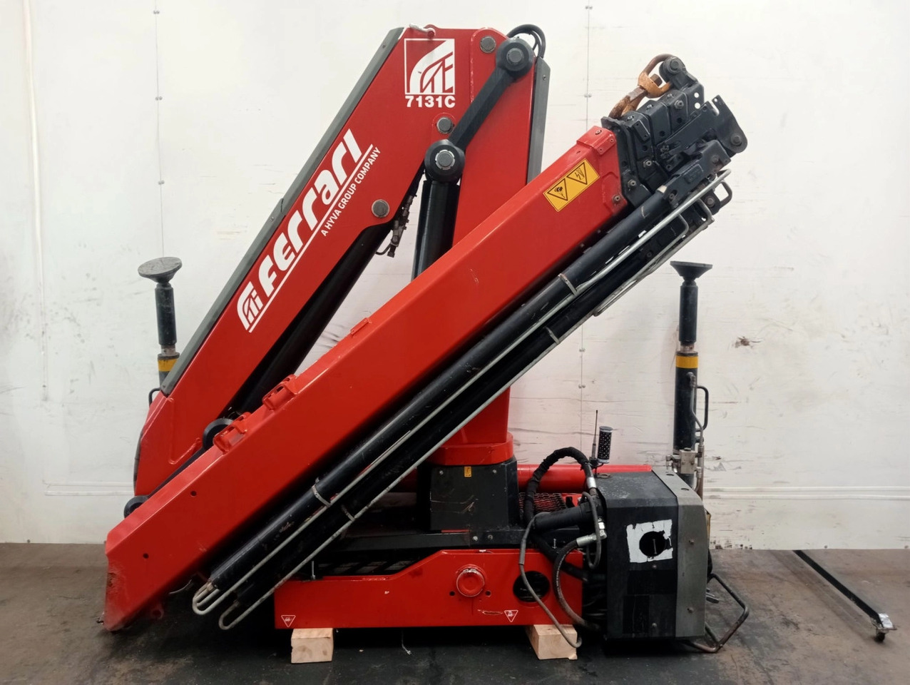 Grúa Ferrari F7131C A5 - Truck mounted crane for Truck: picture 3 Grúa Ferrari F7131C A5 - Truck mounted crane for Truck: picture 3