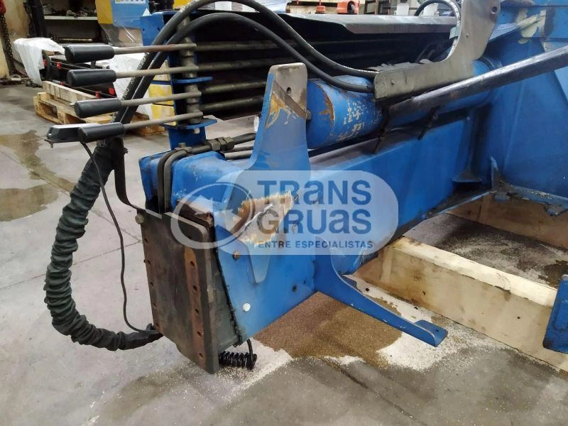 Grúa PK 17000 solo para recambios - Hook lift/ Skip loader system: picture 1 Grúa PK 17000 solo para recambios - Hook lift/ Skip loader system: picture 1