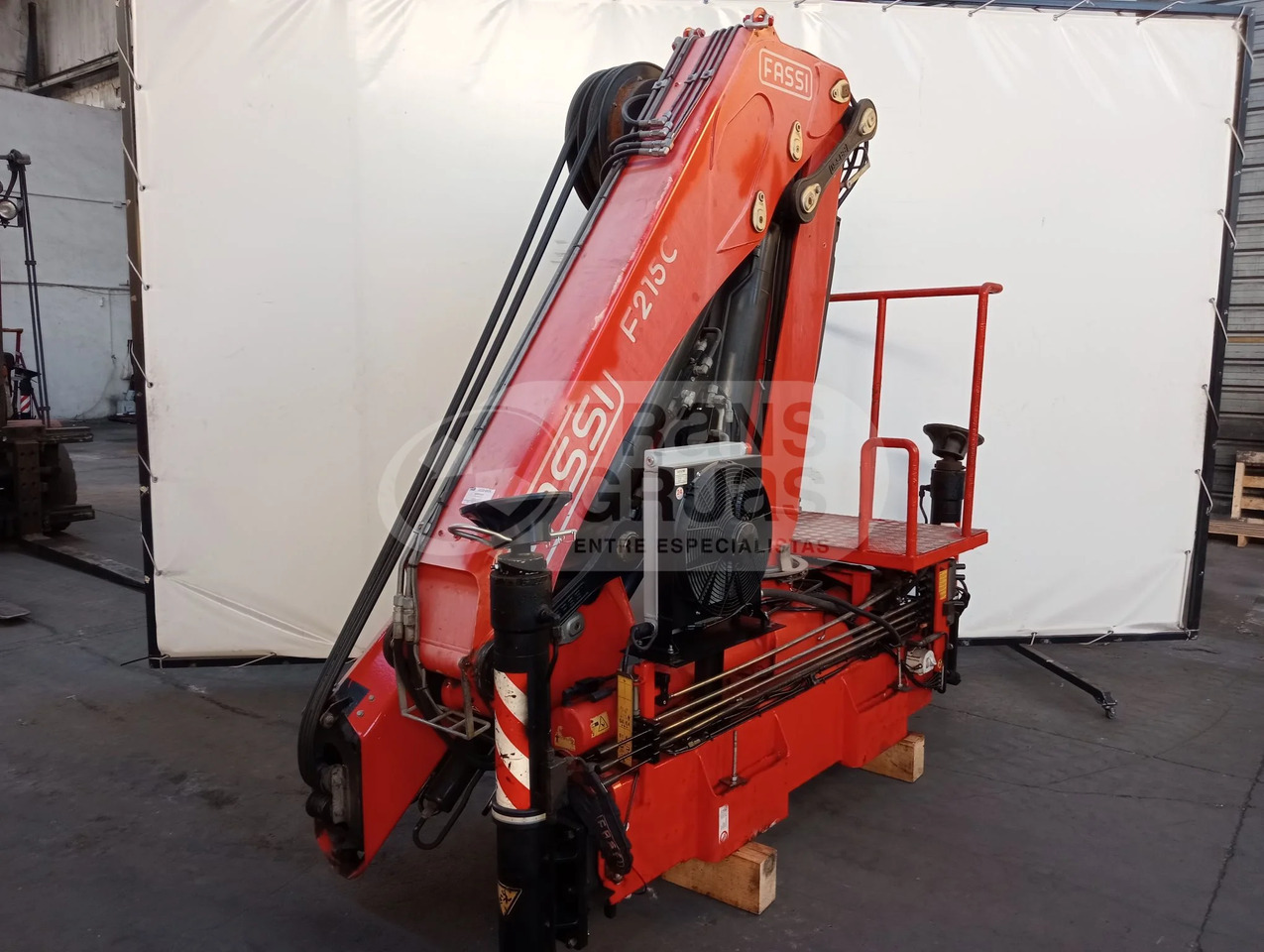 Grúa hidráulica Fassi F215AC.2.24 - Truck mounted crane: picture 2 Grúa hidráulica Fassi F215AC.2.24 - Truck mounted crane: picture 2