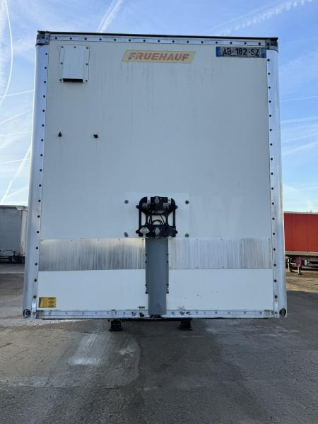 Fruehauf - Closed box semi-trailer: picture 2 Fruehauf - Closed box semi-trailer: picture 2