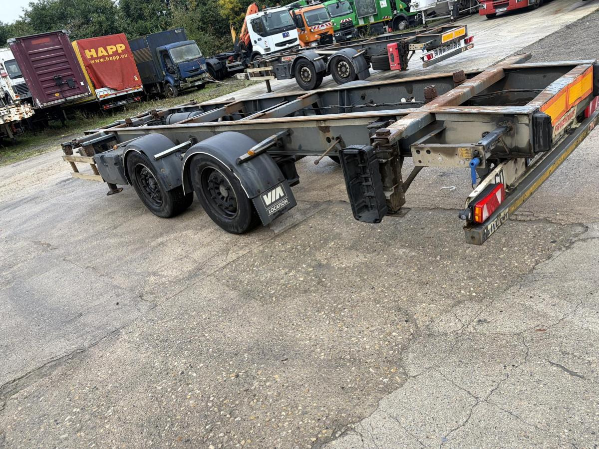 Fruehauf - Container transporter/ Swap body trailer: picture 2 Fruehauf - Container transporter/ Swap body trailer: picture 2