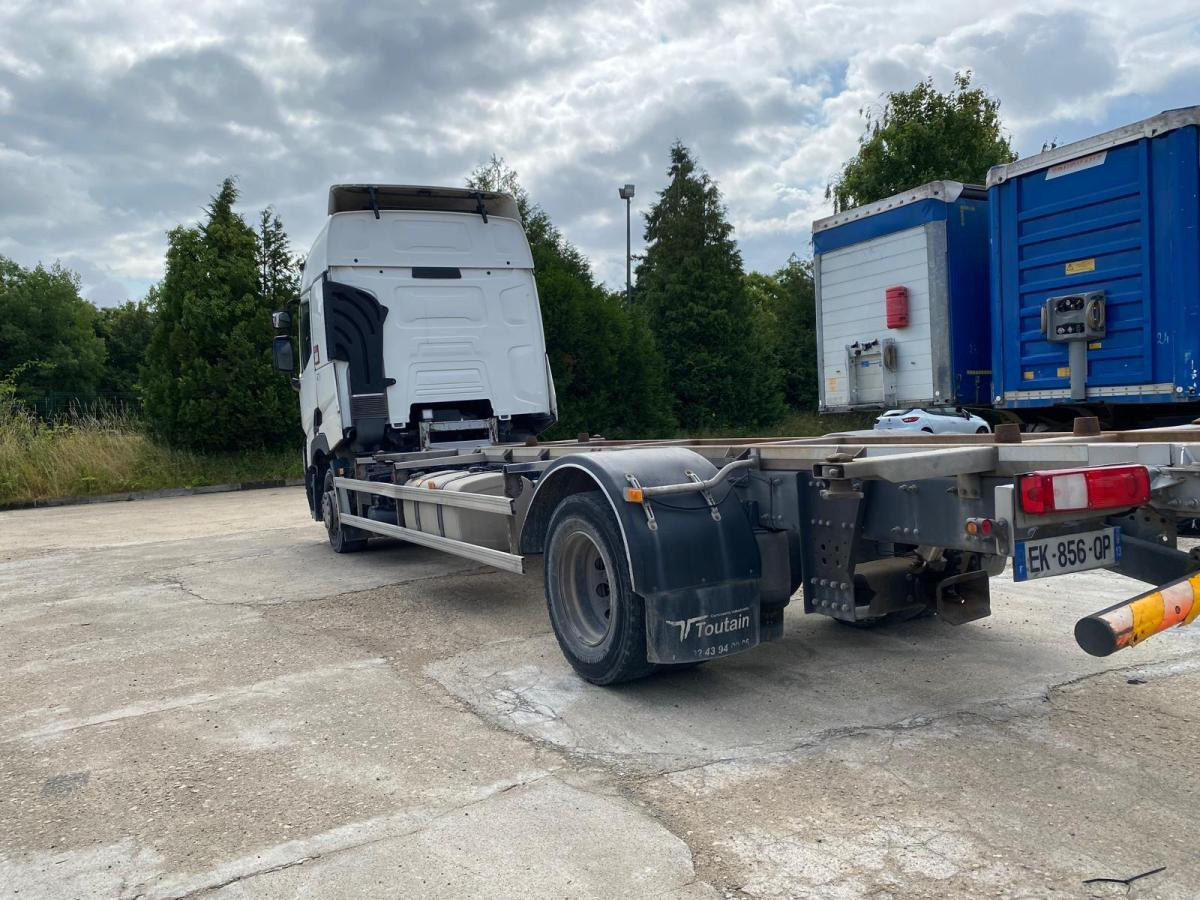 Renault Gamme T 460 - Container transporter/ Swap body truck: picture 3 Renault Gamme T 460 - Container transporter/ Swap body truck: picture 3