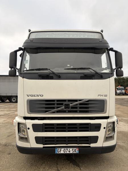 Volvo FH12 380 - Tractor unit: picture 2 Volvo FH12 380 - Tractor unit: picture 2