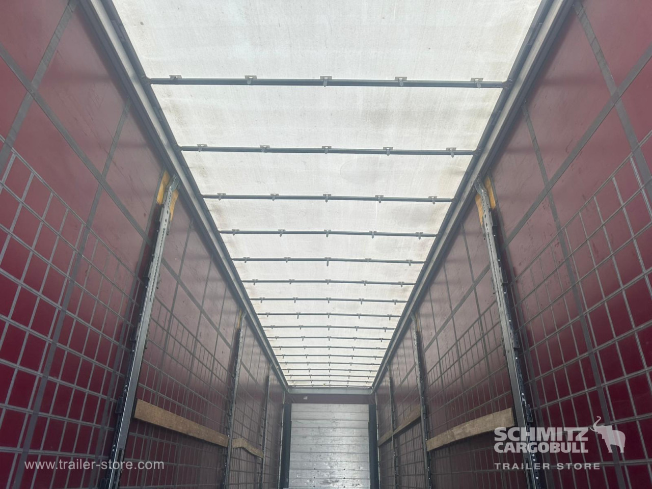 SCHMITZ Curtainsider Standard Taillift - Curtainsider semi-trailer: picture 5 SCHMITZ Curtainsider Standard Taillift - Curtainsider semi-trailer: picture 5