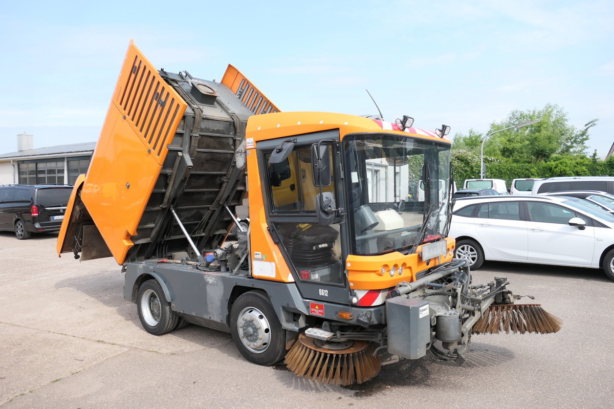 540 KEHRMASCHINE - Road sweeper: picture 1 540 KEHRMASCHINE - Road sweeper: picture 1