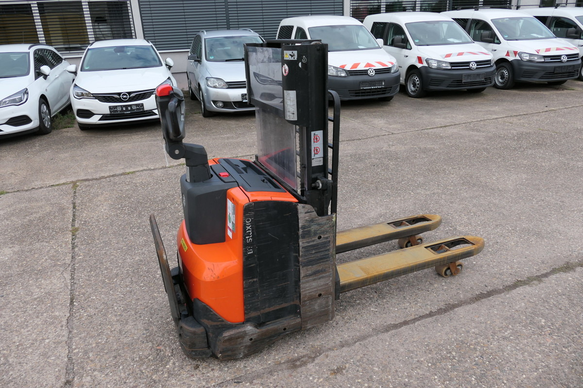 BT SWE 200D Batterie 16/2021 - Pallet truck: picture 3 BT SWE 200D Batterie 16/2021 - Pallet truck: picture 3