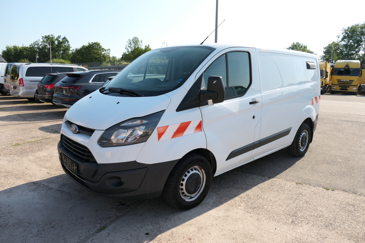 FORD Transit Custom 290 2.0 TDCi KLIMA TEMPOMAT AHK W - Small van: picture 3 FORD Transit Custom 290 2.0 TDCi KLIMA TEMPOMAT AHK W - Small van: picture 3