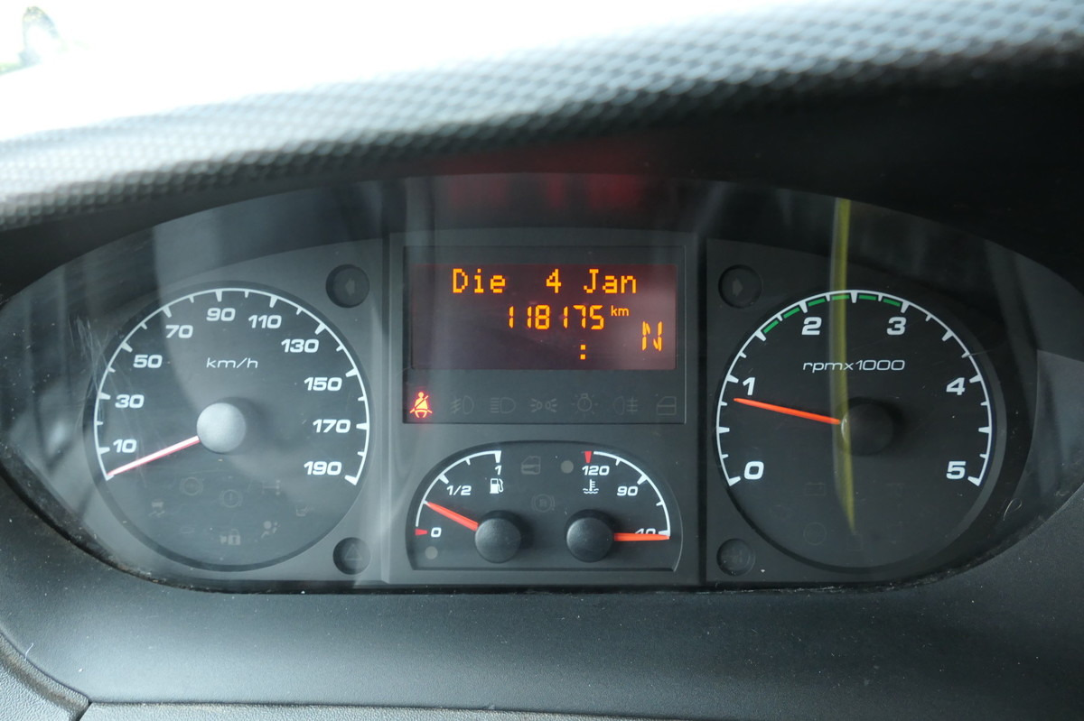 Closed box van IVECO Daily 35 S11 C30C AUTOMATIK KAMERA MAXI KAMERA R: picture 12