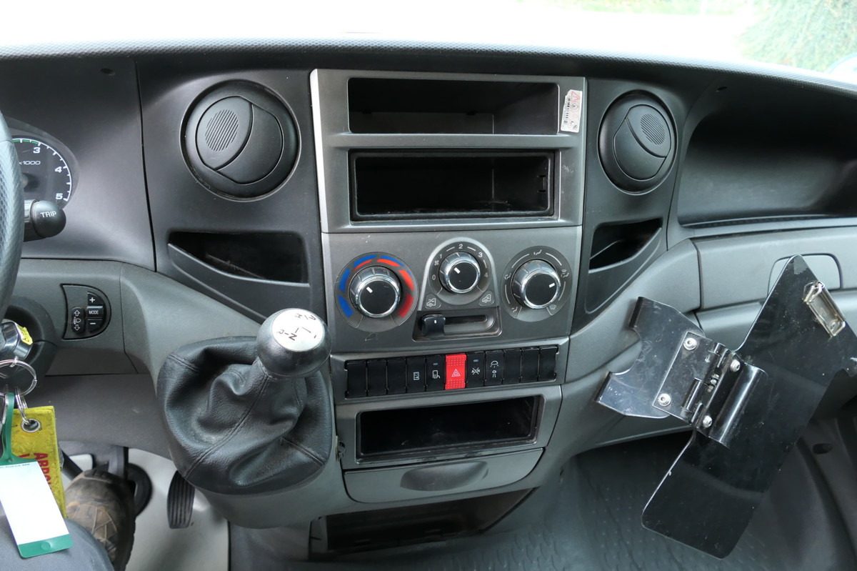 Closed box van IVECO Daily 35 S11 C30C AUTOMATIK KAMERA MAXI KAMERA R: picture 10