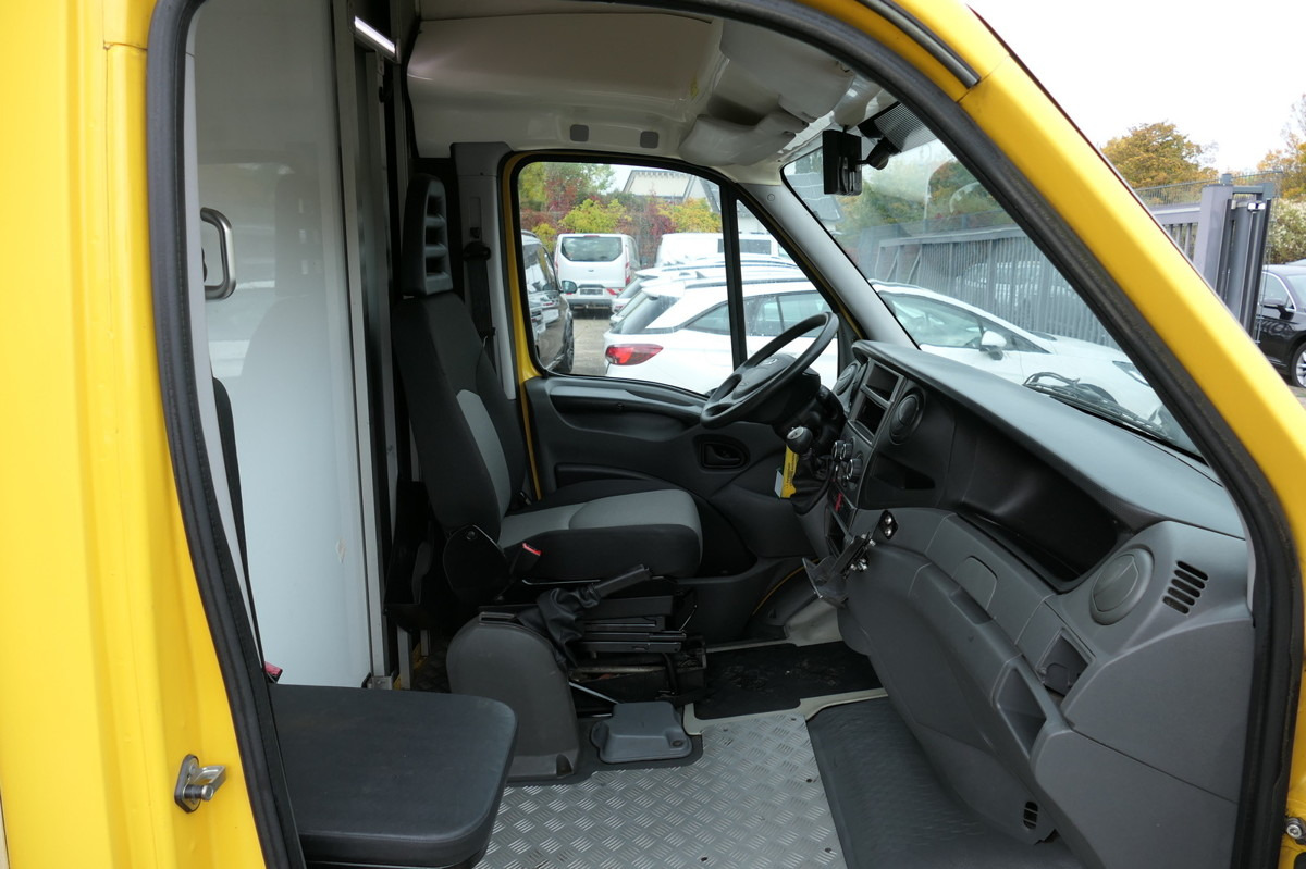 IVECO Daily 35 S11 C30C AUTOMATIK KAMERA Regale LUFT D - Closed box van: picture 5 IVECO Daily 35 S11 C30C AUTOMATIK KAMERA Regale LUFT D - Closed box van: picture 5