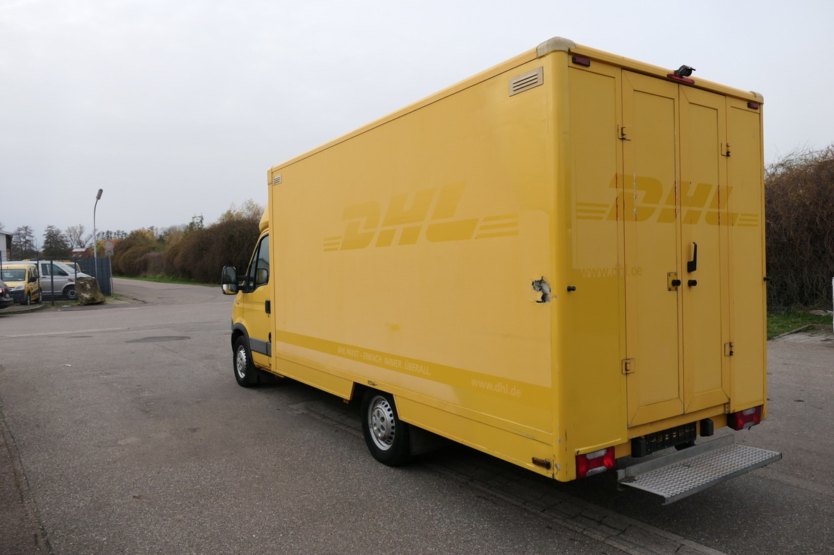 IVECO Daily 35 S11 C30C AUTOMATIK KAMERA Regale LUFT D - Closed box van: picture 4 IVECO Daily 35 S11 C30C AUTOMATIK KAMERA Regale LUFT D - Closed box van: picture 4