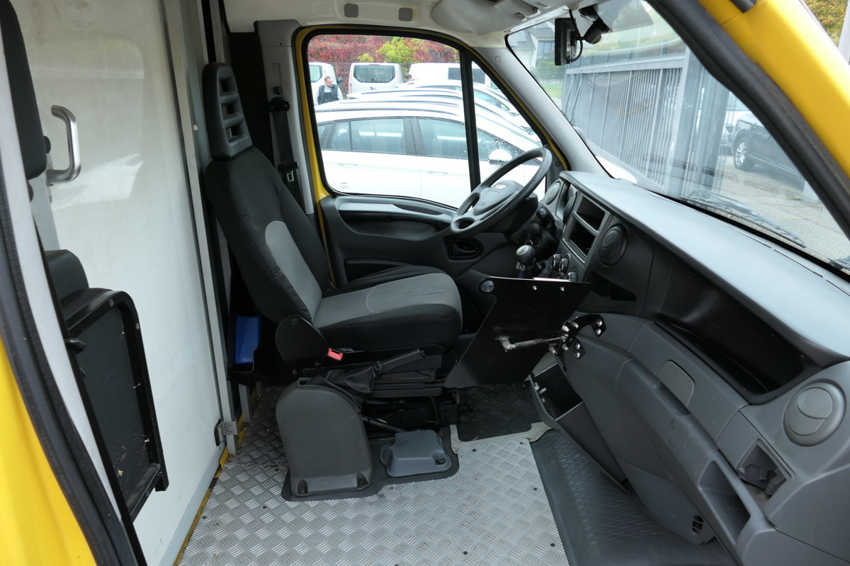 IVECO Daily 35 S11 C30C AUTOMATIK KAMERA Regale LUFT D - Closed box van: picture 5 IVECO Daily 35 S11 C30C AUTOMATIK KAMERA Regale LUFT D - Closed box van: picture 5