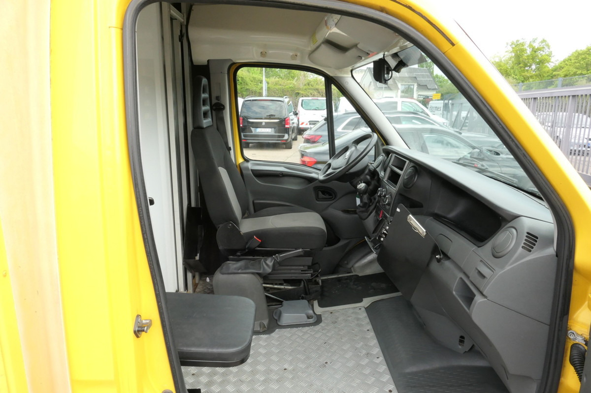 IVECO Daily 35 S11 C30C AUTOMATIK KAMERA Regale LUFT D - Closed box van: picture 5 IVECO Daily 35 S11 C30C AUTOMATIK KAMERA Regale LUFT D - Closed box van: picture 5
