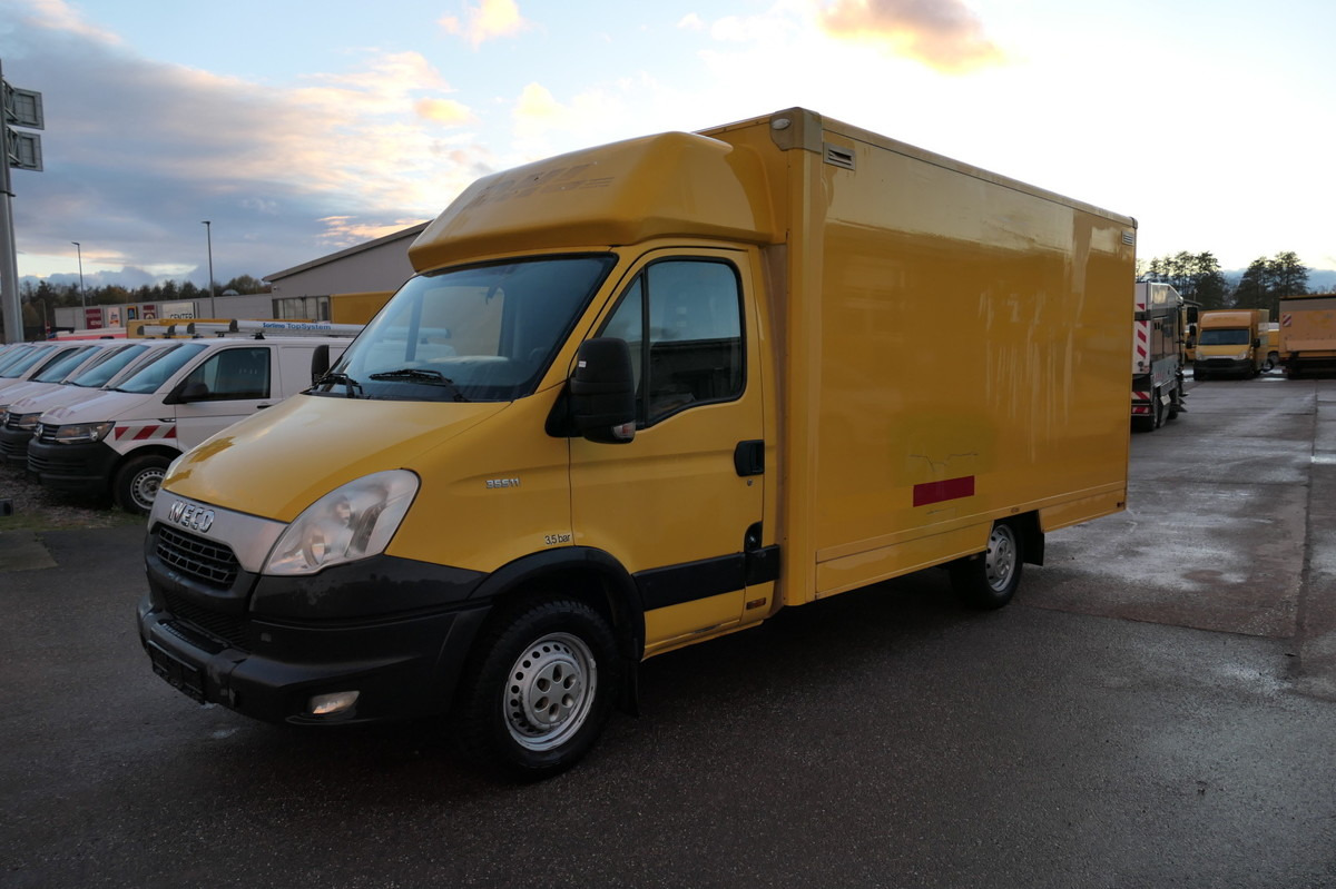 IVECO Daily 35 S11 C30C AUTOMATIK KAMERA Regale LUFT D - Closed box van: picture 2 IVECO Daily 35 S11 C30C AUTOMATIK KAMERA Regale LUFT D - Closed box van: picture 2