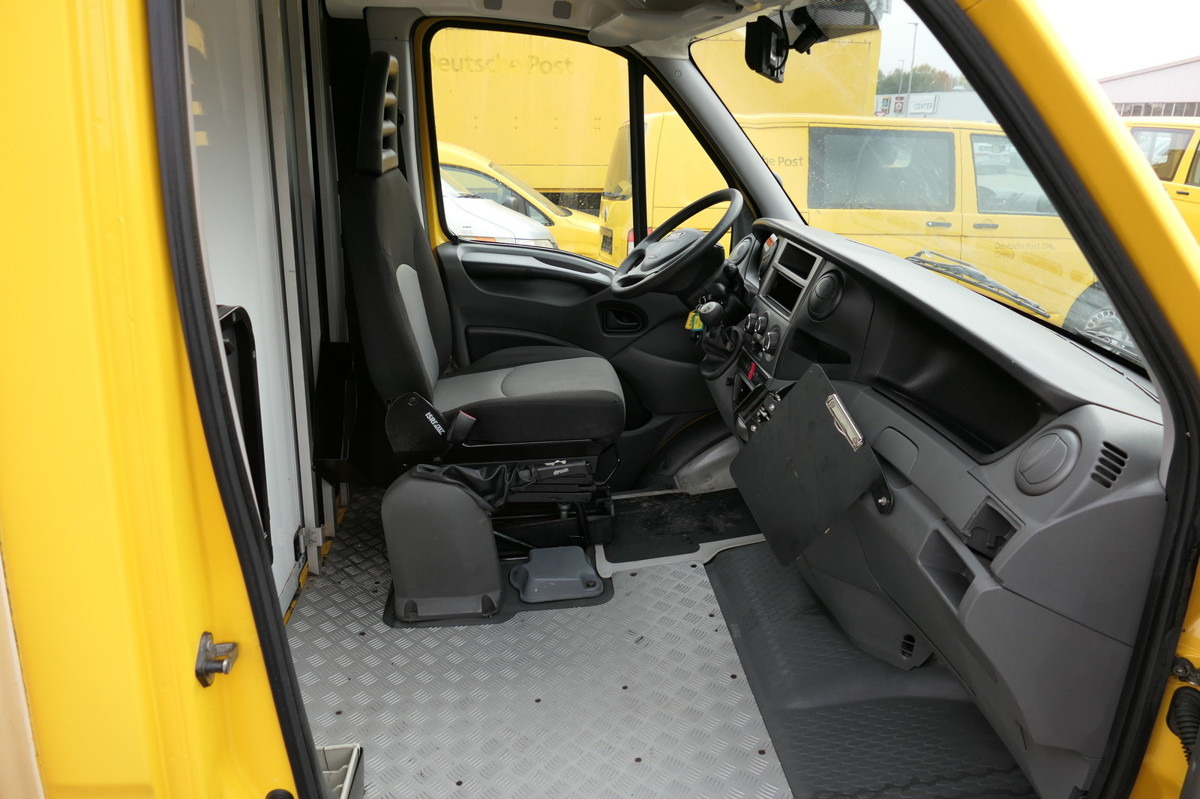 IVECO Daily 35 S11 C30C AUTOMATIK KAMERA Regale LUFT D - Closed box van: picture 5 IVECO Daily 35 S11 C30C AUTOMATIK KAMERA Regale LUFT D - Closed box van: picture 5