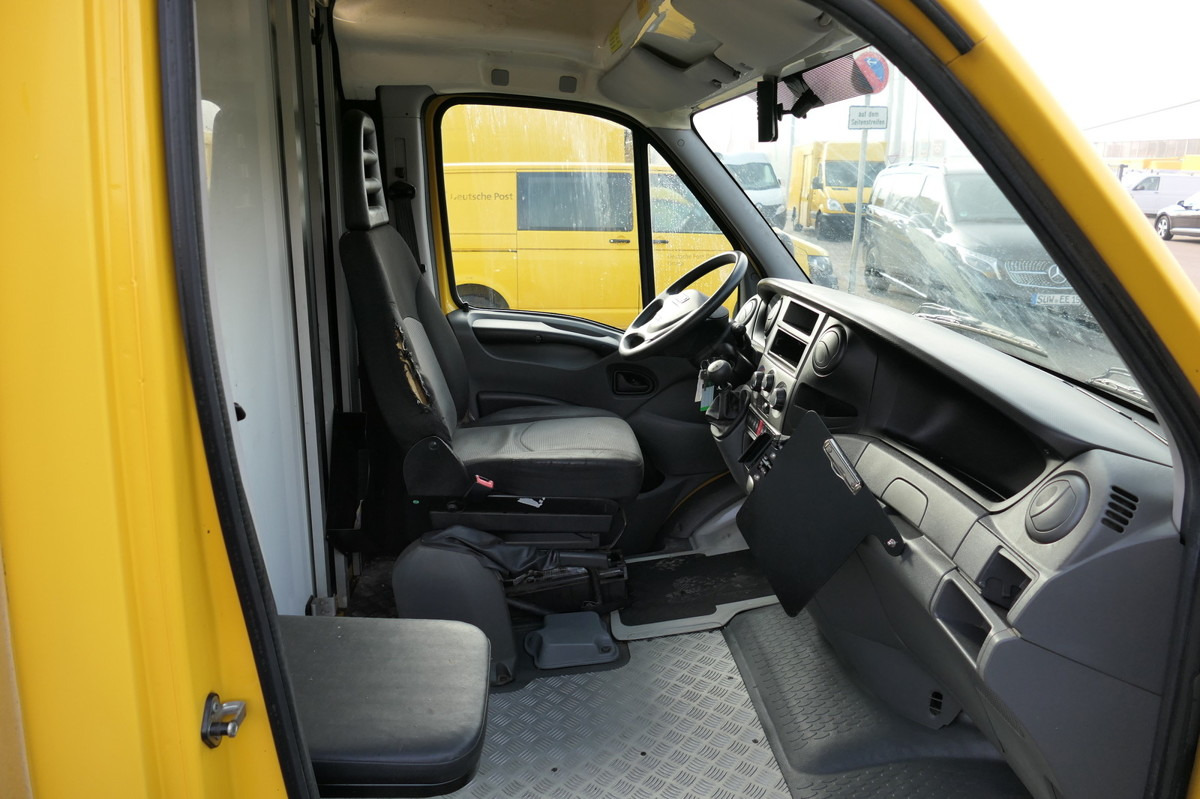 IVECO Daily 35 S11 C30C AUTOMATIK KAMERA Regale LUFT D - Closed box van: picture 5 IVECO Daily 35 S11 C30C AUTOMATIK KAMERA Regale LUFT D - Closed box van: picture 5