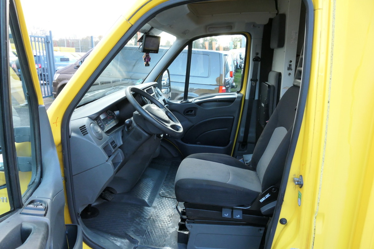 Closed box van IVECO Daily 35 S11 C30C AUTOMATIK KAMERA Regale LUFT D: picture 8