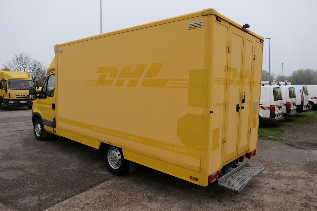 IVECO Daily 35 S11 C30C AUTOMATIK KAMERA Regale LUFT D - Closed box van: picture 4 IVECO Daily 35 S11 C30C AUTOMATIK KAMERA Regale LUFT D - Closed box van: picture 4