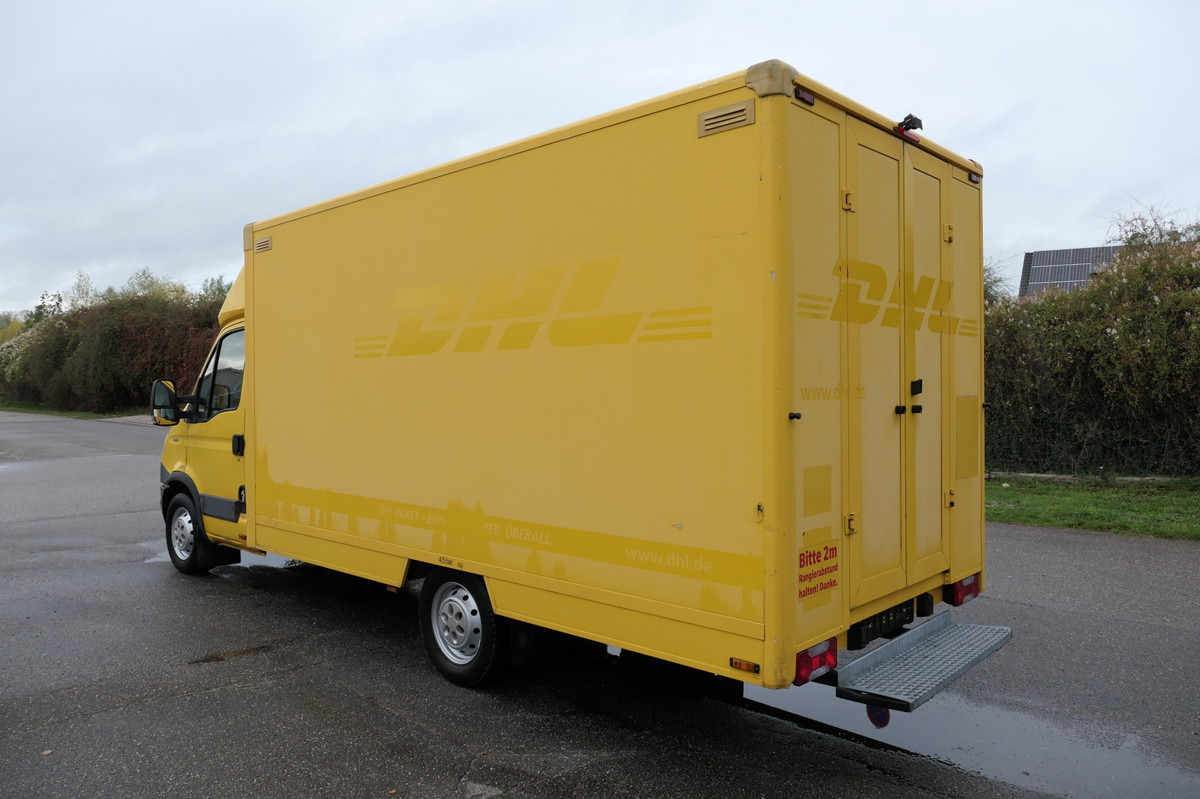 IVECO Daily 35 S11 C30C AUTOMATIK KAMERA Regale LUFT D - Closed box van: picture 4 IVECO Daily 35 S11 C30C AUTOMATIK KAMERA Regale LUFT D - Closed box van: picture 4